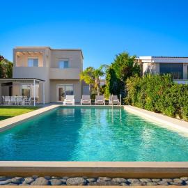 Sea Homes Villas-Villa Sylvia, hotel in Kiotari