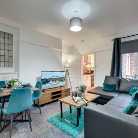Brandon Grove Sleeps 6 Staycation City Break Stay