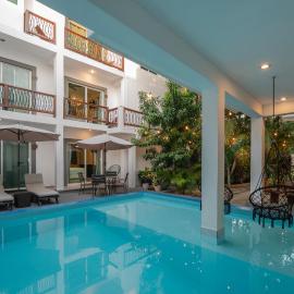 Hotel Caracol Isla Mujeres, hótel í Isla Mujeres