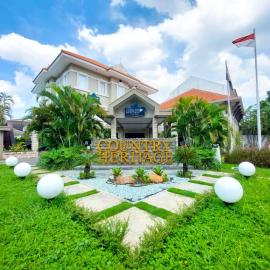 Country Heritage Hotel, hotel u gradu Surabaja