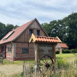 Artlandscheune 1719, hotel a Menslage