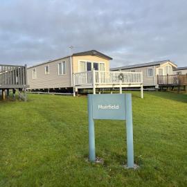 Home from Home at the Hendersons Caravan, hotel in Kilwinning