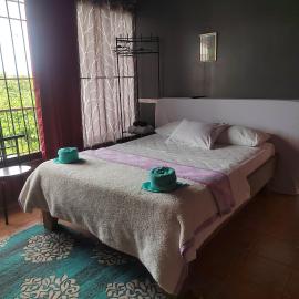 Surá House Corcovado SuriNico Room With AC, hotel i Puerto Jiménez