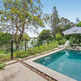 Luxury Riverside Retreat in Benowa