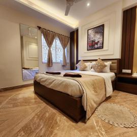Eennra Arambagh, hotel a Arāmbāgh