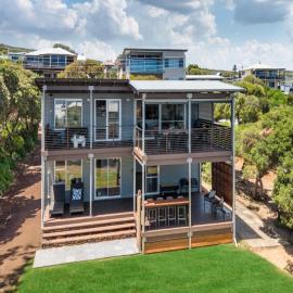 The Surf Nook - Walk to Beach - Family Friendly, hotell sihtkohas Gracetown
