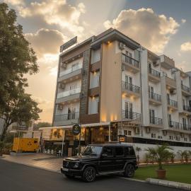 Honeyveils Palace Hotel - Behind Indian Expo Mart، فندق في نويدا الكبرى