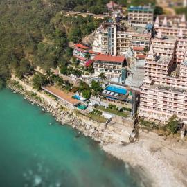 Divine Resort & Spa