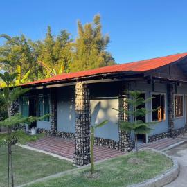 Country Home Pai