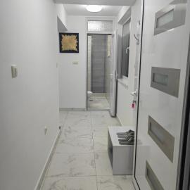 Apartmani B&R, hotel a Lazarevac