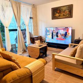 T3 near CDG airport, parc des expositions & Paris, hotel in Sevran