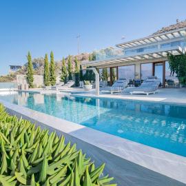Marnos Luxury Villas, Hotel in Kamilari