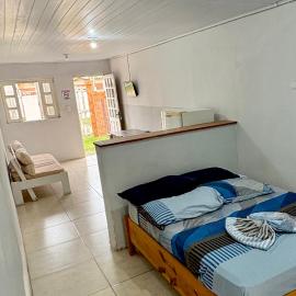 Kitnet a 150m da praia com Ar Condicionado