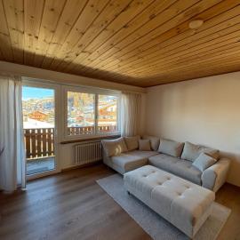 Sonniges Apartment im Zentrum mit Bergblick, hotel em Grächen