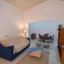 Rün Lirak, Lovely Home