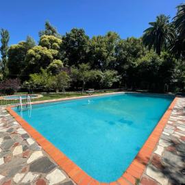 Casa de Campo Brandsen - Quinta La Mandarina, hotel i Brandsen