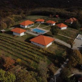 Vinogradi Zmajevački, hotel din Mladenovac