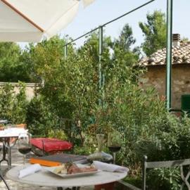 Locanda La Pieve B&B vicino Saturnia, hotell i Semproniano