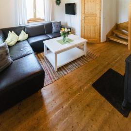 Schickes Ferienhaus im Landhausstil im Vital Camp Bayerbach, hôtel à Bayerbach