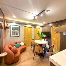 House of Keul - 2BR cozy condo in Dumaguete with pool and free laundry for long term guests up to 4 pax, hotel u gradu Piapi