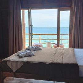 Casablanca Bira Resort, hotel di Bira