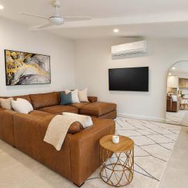 Beachfront Pet-Friendly Home with Pool in Townsville