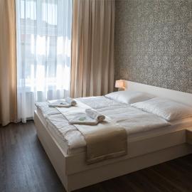 Penzion Longus, hotel in Kyjov