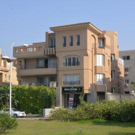 Maison 7, hotell i El Obour