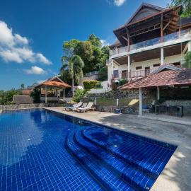 Villa Moon Talay View, hotel in Patong Beach