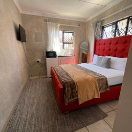 Zolas guest house