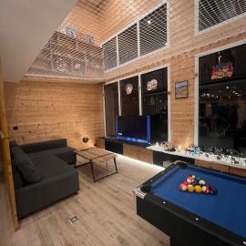 Loft-chalet 12 pers - Billiards - Cinéma - 10 min ski