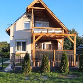 Fanni Vendégház, hotel in Mesteri