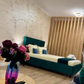 SHoliday Sky Panoramic Apartment New Building Private Parking, hotel in Timişoara