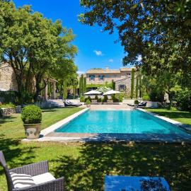Villa Hautvallon - Peaceful Escape in Provence, hotel in Gordes