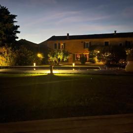 Mas La Pomarede, hotel v destinácii Robion en Luberon