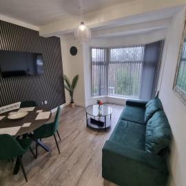 Brand new modern and stylish 2 bedroom apartment, hotel di Sheffield