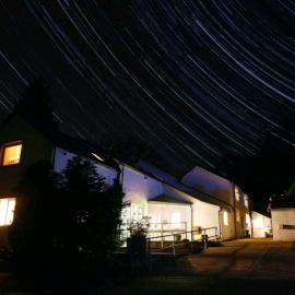 Farm House, Hirwaun Brecon Beacons with Games Barn, hotel a Aberdare