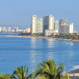 Beachfront Harbor 171 Condo Ocean View Pool, Gym WiFi