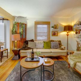 Walk to Dtwn Fayetteville: Family Home w/ Fire Pit, hotel in Fayetteville