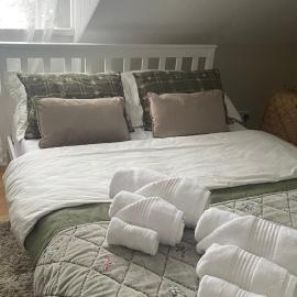 Anyas rooms Ltd