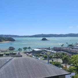 Spacious big sea views star bath, hotel a Paihia
