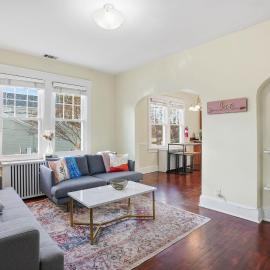 DC Area Bungalow Near Shops and Dining home