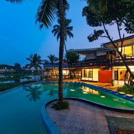 Mia Riaan Lake View Resort