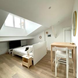 Studio Hypercentre Casteljaloux - Moderne - Calme - Wifi - TV -, hotel in Casteljaloux