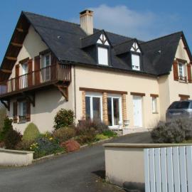 Chambres d'hôtes Le Bignon dans les Alpes Mancelles, hotel em Villaines-la-Juhel