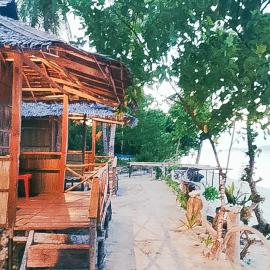 Tarafudin Guest House, Hotel in Fam