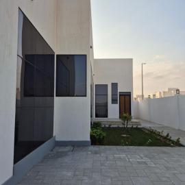 Oasis Living Villas, hotel en Medina Zayed
