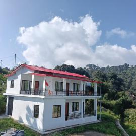 Apple Hilltop Homestay