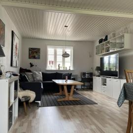 Idyllic Countryside Farm with Horseback Riding, hotel i Nibe