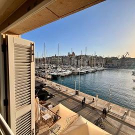 비토리오사에 위치한 호텔 Birgu Seafront 3 Bedroom Apartment